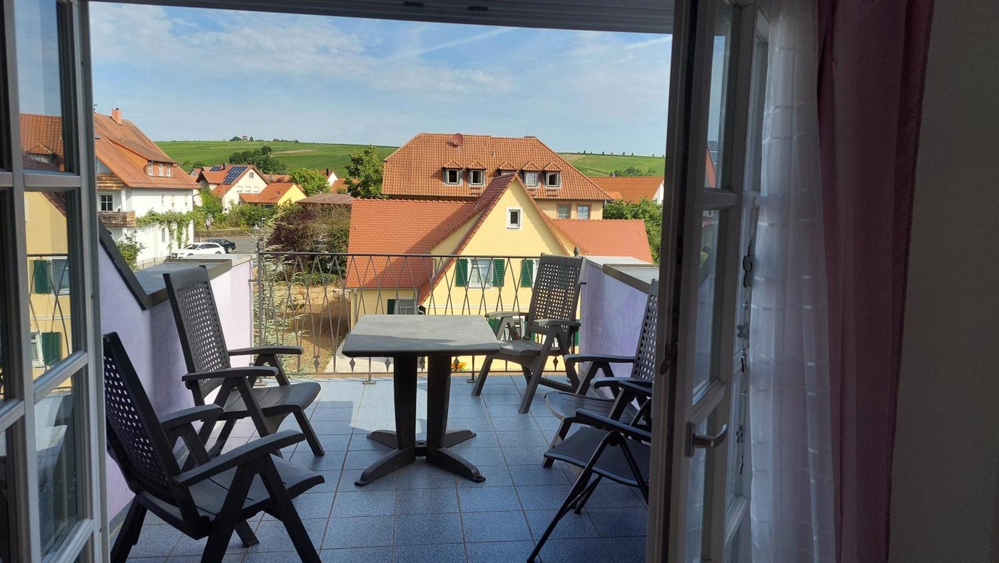 Villa Lila Sommerach Esterno foto